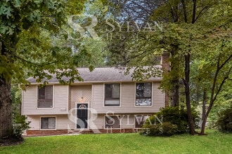 Building Photo - 8714 Eaglewind Dr