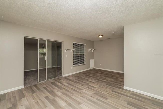 Building Photo - 14206 Village Terrace Dr