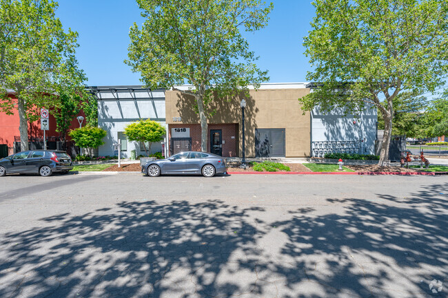 Building Photo - Whiskey Hill Lofts