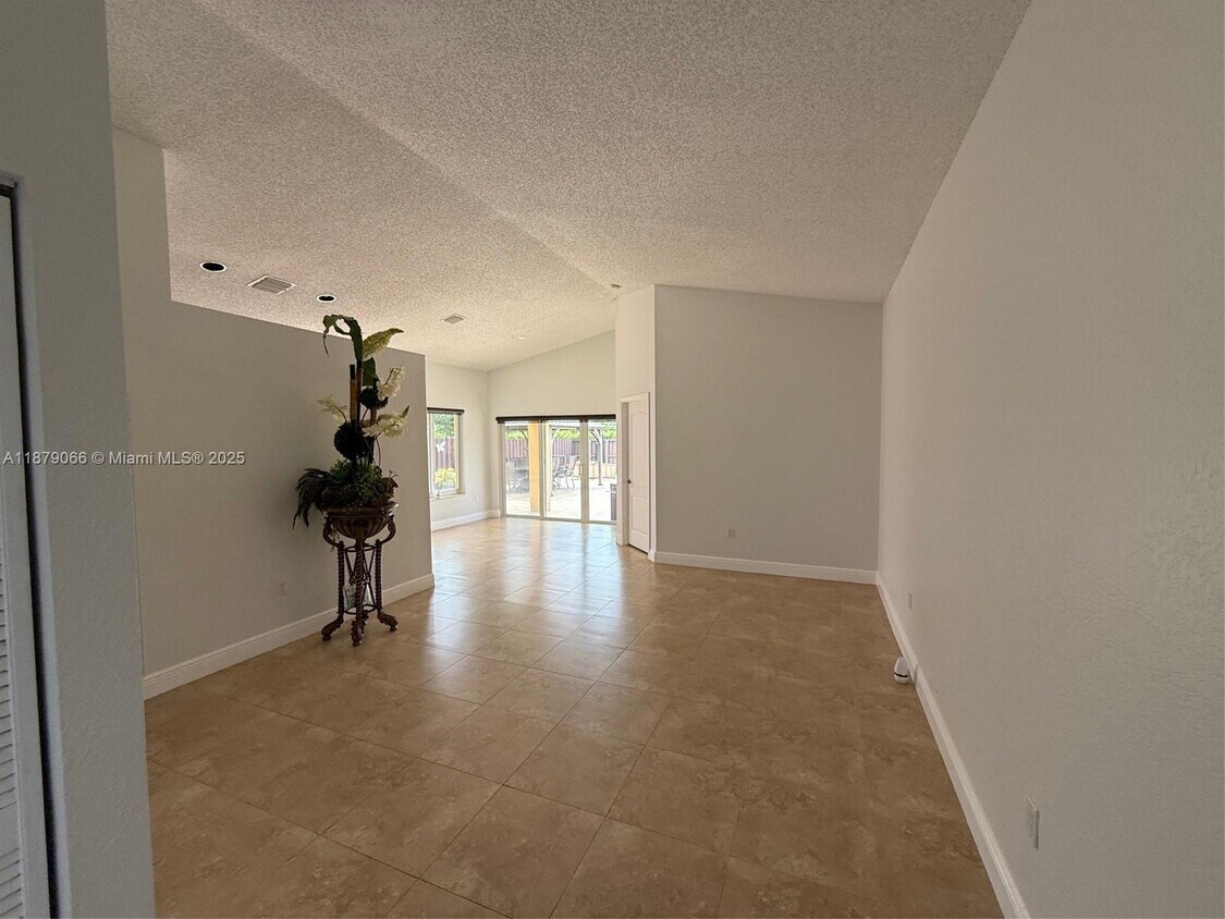 Foto principal - 15448 SW 143rd Terrace