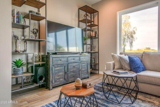 Foto del edificio - 3105 N 71st St