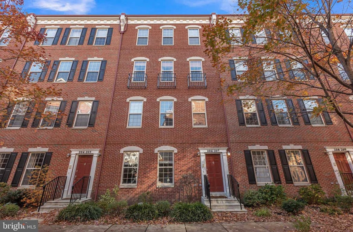 206 Captains Way, Philadelphia, PA 19146 Townhouse for Rent in