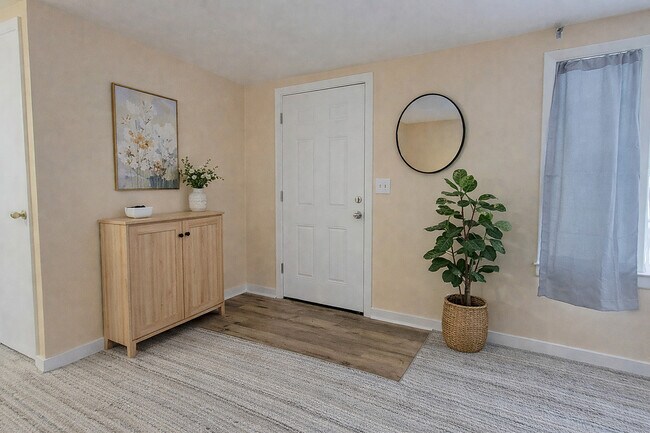 Building Photo - 2701 Wilshire Blvd