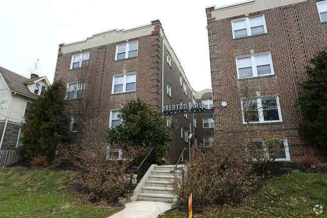 Building Photo - Brenton Hall/Hampden Manor Apartment Homes