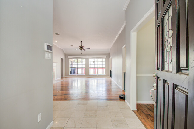 Building Photo - 7634 Highland Farms Rd