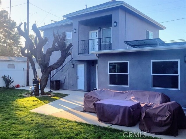 Foto del edificio - 15853 Leadwell St