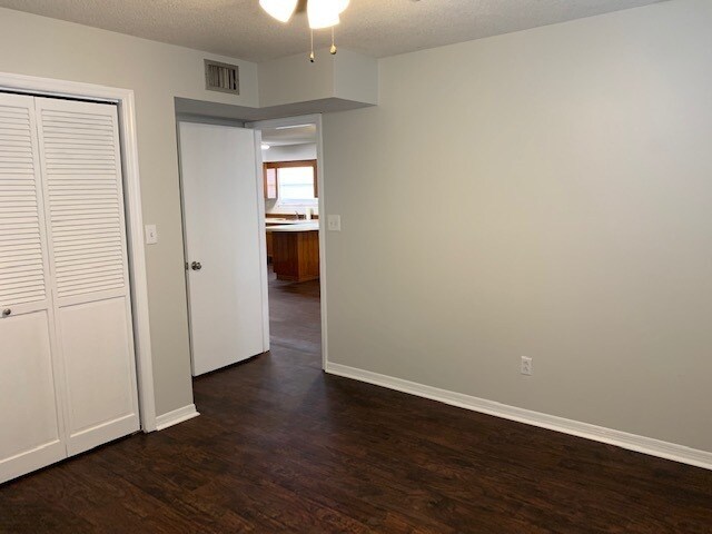 Building Photo - St. Augustine Beach 2 Bedroom Duplex