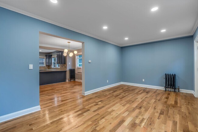 Foto del edificio - 8 Baltusrol Pl