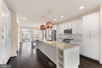 Building Photo - 46077 Hall Rd