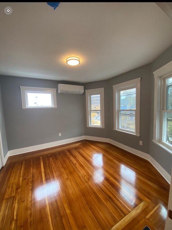 Foto del edificio - 11 Dudley St