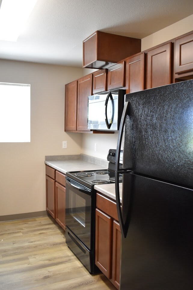 Pioneer Meadows, LLC Apartments Moses Lake, WA