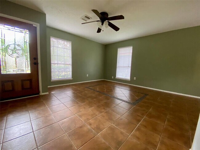 Building Photo - 54 S Circlewood Glen