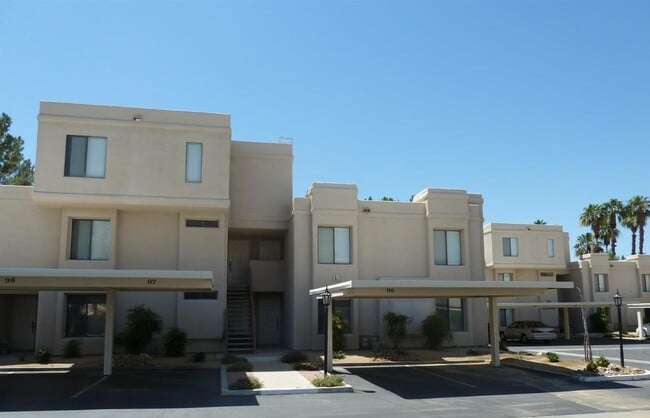 Building Photo - 35200 Cathedral Canyon Dr