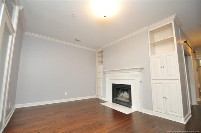 Building Photo - 258 E Davie St