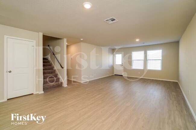 Foto del edificio - 31694 Untrodden Way