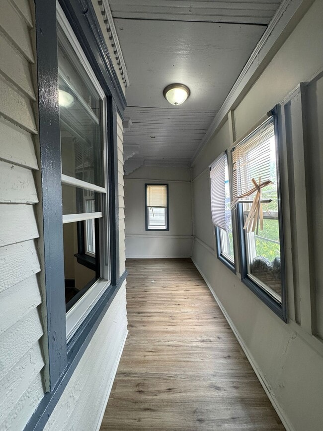 Foto del edificio - 107 Wilkinson Ave