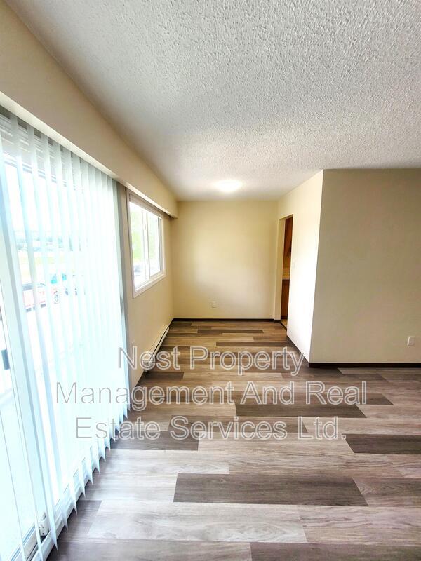 Building Photo - 626 Kinchant St