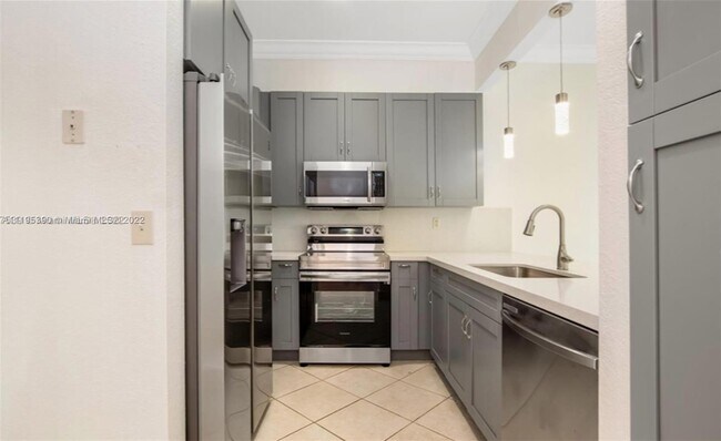 Building Photo - 8320 Lagos De Campo Blvd