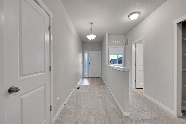Building Photo - $2,895 - 4 Bed, 3 Bath Home in Colorado Sp...