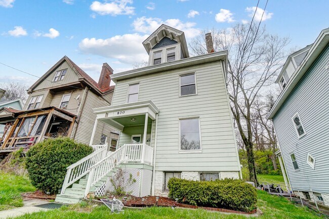 Foto del edificio - 870 Rockdale Ave