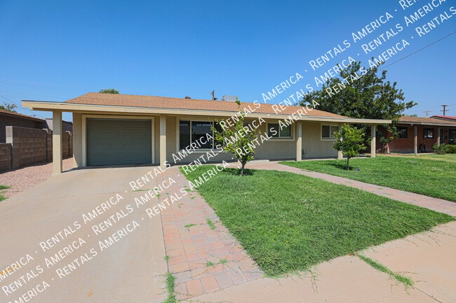 Building Photo - 8120 E Amelia Ave