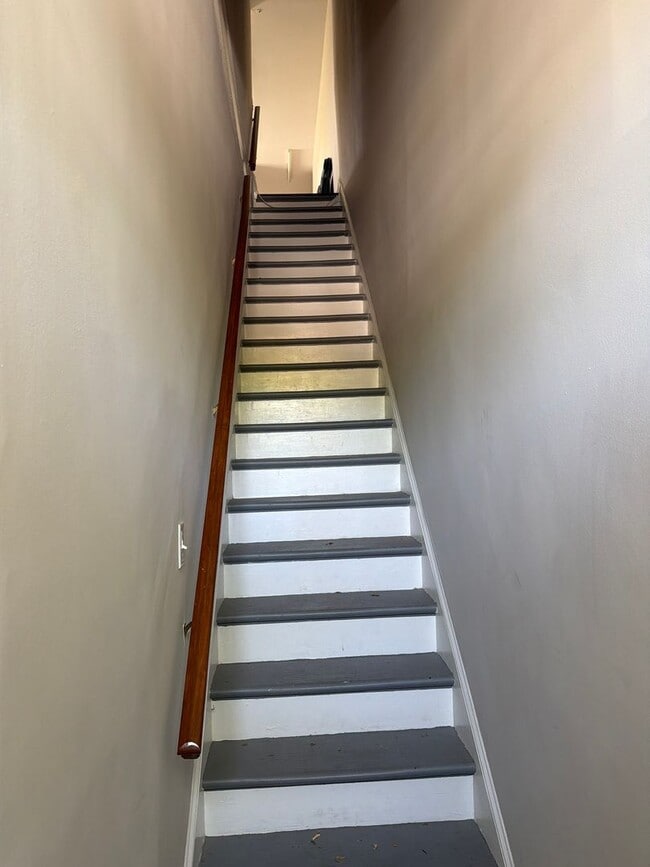 Photo - 1203 W Main St House