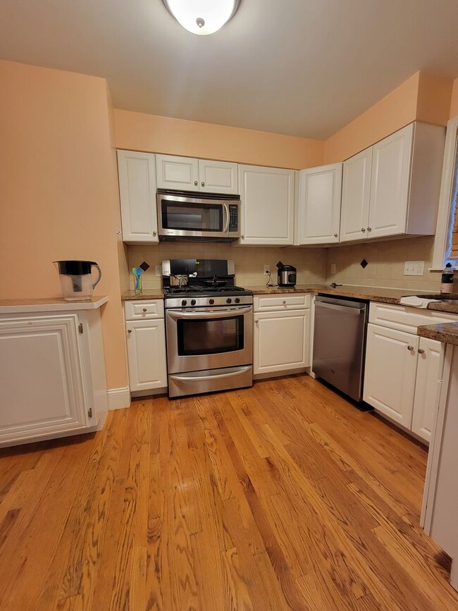 Photo - Spacious and Rare 3 Bd 2 Bath Near Fort Hill With Off Street Parking Townhome