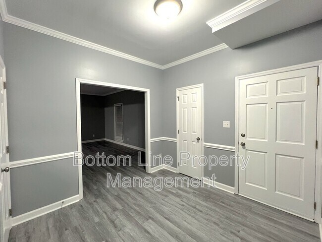 Building Photo - 13446 Cassington Ct