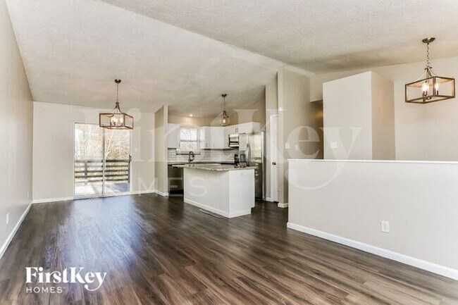 Foto del edificio - 2105 Barrington Ct S