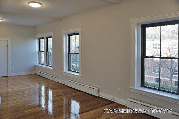 Building Photo - 116 Willow St