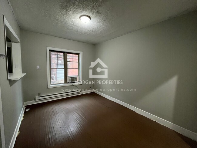 Foto del edificio - 300 S 12th St