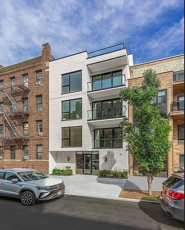 Foto del edificio - 30-37 32nd Street-4B