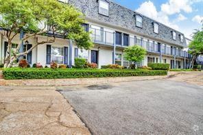 Building Photo - 7753 Royal Ln