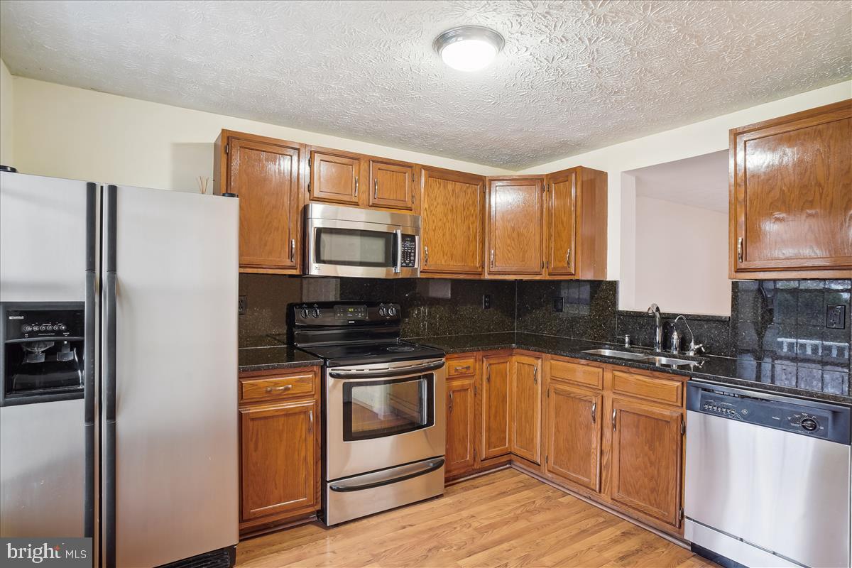 19500 Kildonan Dr, Gaithersburg, MD 20879 House for Rent in