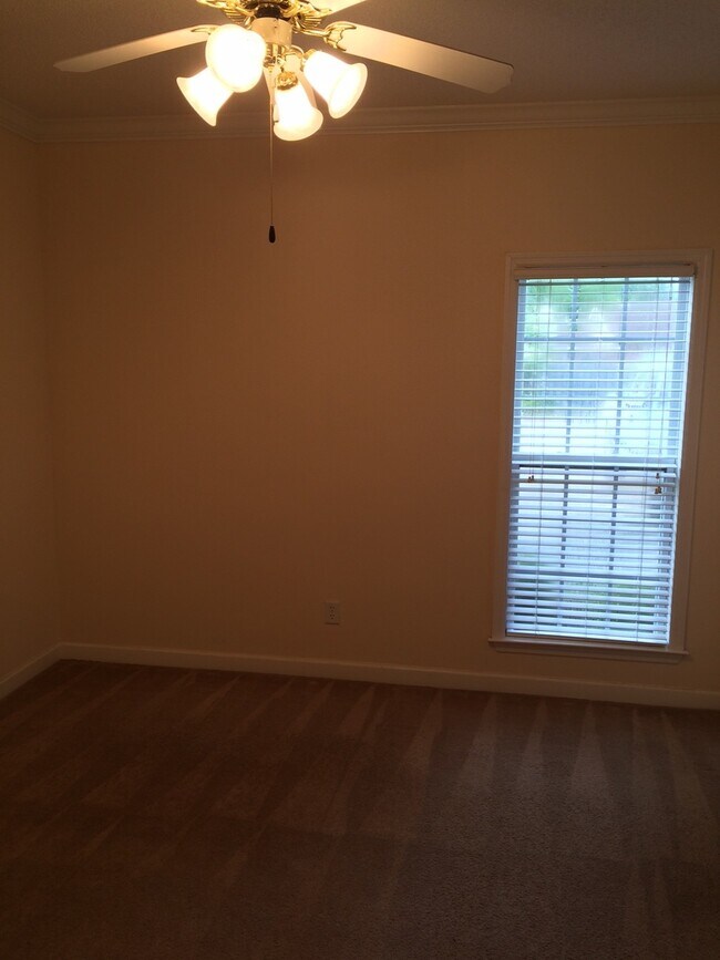 Foto del edificio - 2BD/2.5B Duplex in N. Valdosta City Limits