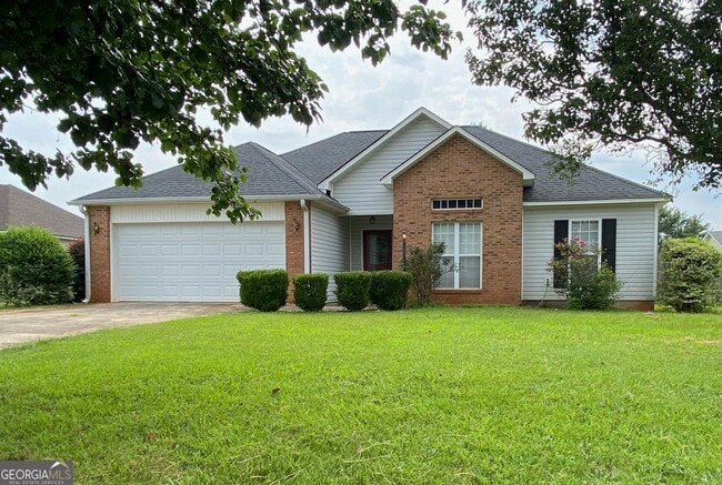 Building Photo - 105 Luster Ct