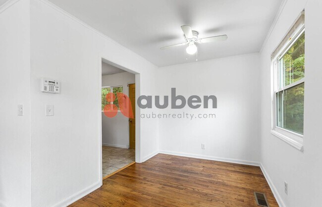 Foto del edificio - 3 Bedroom Home in St. Elmo!