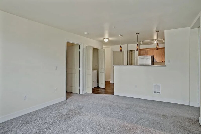 Primary Photo - 1311 N 175th St