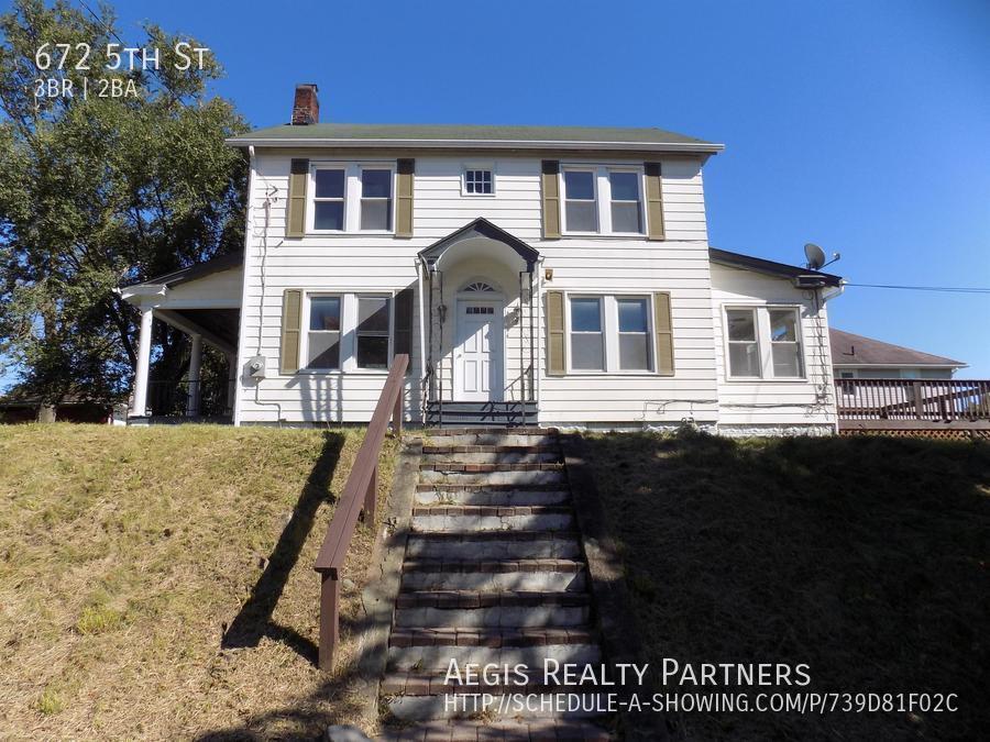 672 5th St, Clairton, PA 15025 House Rental in Clairton, PA