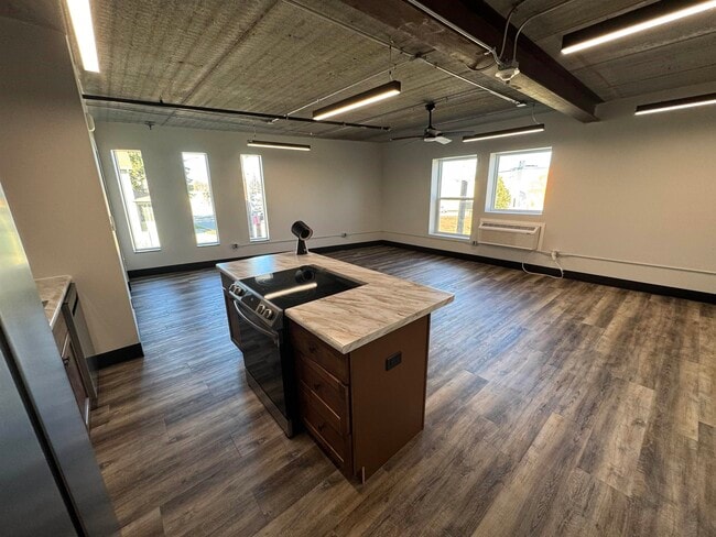 Foto del edificio - 217 S Badger Ave