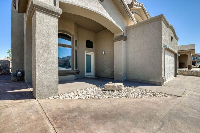 Building Photo - 429 Sonaran Ct