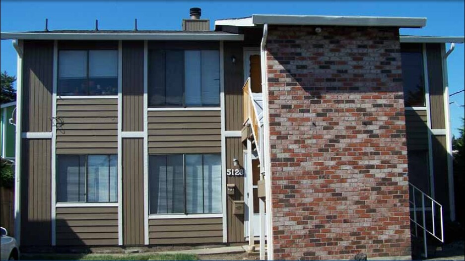 Foto principal - 5124-5130 SE Foster Rd
