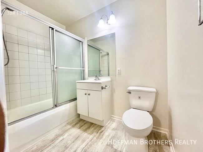 Foto del edificio - 982 S New Hampshire Ave