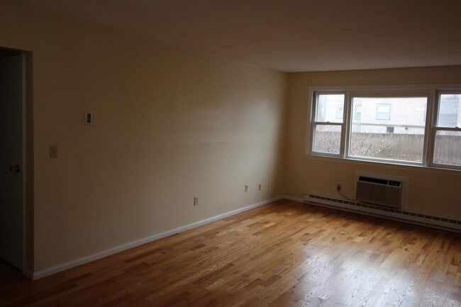 Building Photo - 73 E Broadway