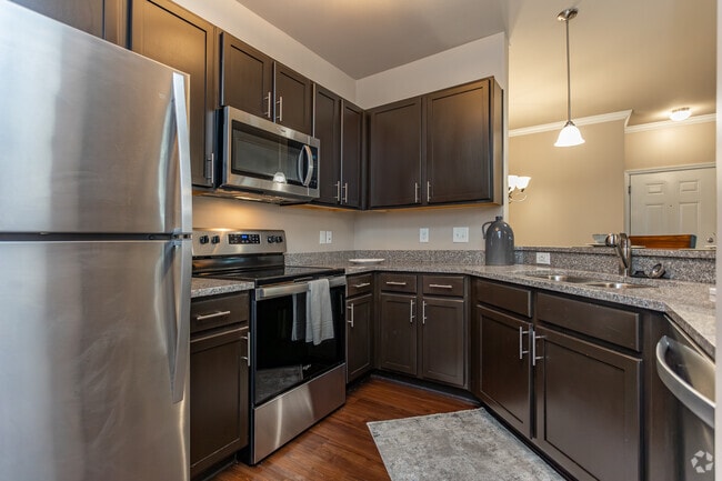 2BR, 2BA - 1,198SF - Kitchen - Wellsley Park at Deane Hill Apartments