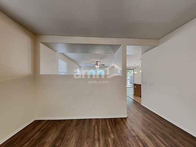 Foto del edificio - 3542 E Terrace Ave