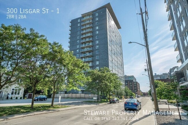 Building Photo - 300 Lisgar St