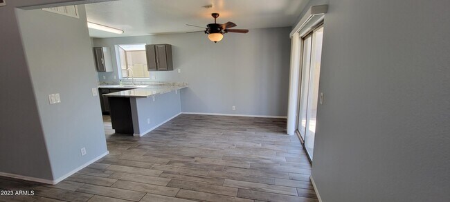 Foto del edificio - 250 Juniper Ave