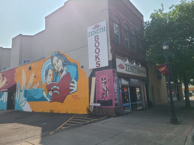 Foto del edificio - 318 N Central Ave