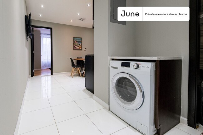 Foto del edificio - Room in Shared 4 bed/2 bath home